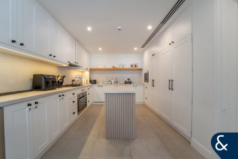 Villa in Arabian Ranches, Dubai 4 bedrooms, 272 sq.m. № 91167 - photo 5