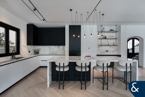 Villa en Aseel, Arabian Ranches, Dubai, 6 dormitorios, 429 m², № 91177 - foto 4