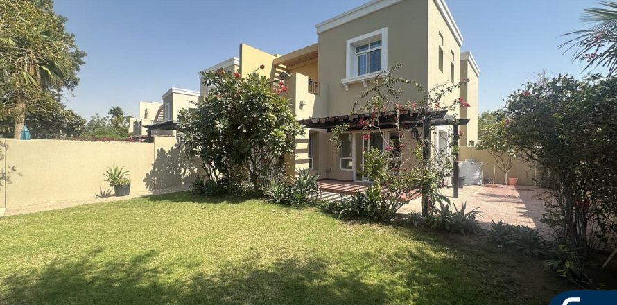 Вилла в Арабиан Ранчес, Дубай, 4 спальни, 293м², № 91174