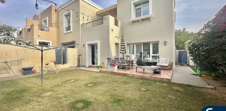 Villa en Arabian Ranches, Dubai, 4 dormitorios, 293 m², № 91174