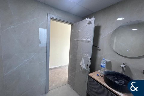 Купить квартиру в Джумейра Лейк Тауэрс, Дубай: 3 спальни, 181м², № 91178 - фото 17