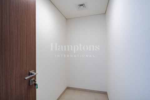 Villa en Arabian Ranches 3, Dubai, 4 dormitorios, 447.99963369 m², № 84023 - foto 25