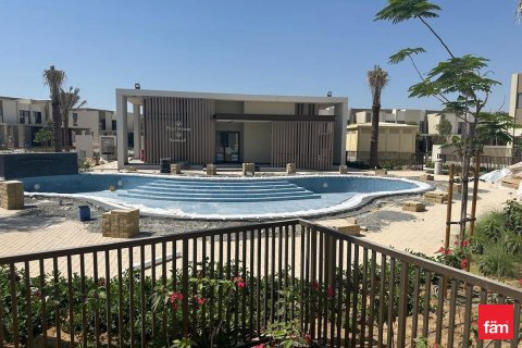 Купить виллу в Дубае: 4 спальни, 241.7м², № 76816 - фото 11