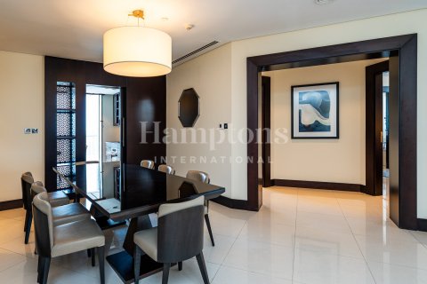 Apartment in Downtown Dubai (Downtown Burj Dubai), Dubai 2 bedrooms, 171.68009885 sq.m. № 95997 - photo 23