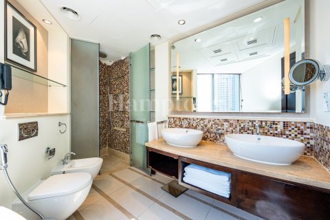 Apartment in Downtown Dubai (Downtown Burj Dubai), Dubai 2 bedrooms, 171.68009885 sq.m. № 95997 - photo 19