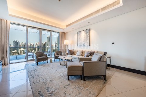 Apartment in Downtown Dubai (Downtown Burj Dubai), Dubai 2 bedrooms, 171.68009885 sq.m. № 95997 - photo 17