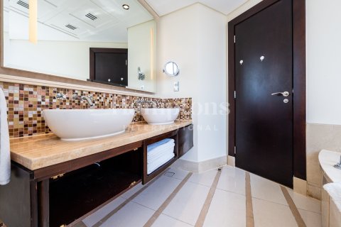 Apartment in Downtown Dubai (Downtown Burj Dubai), Dubai 2 bedrooms, 171.68009885 sq.m. № 95997 - photo 22