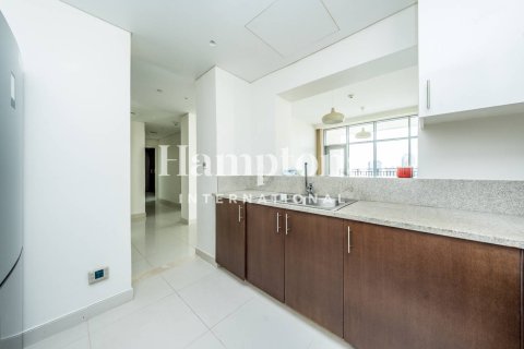 Apartment in Downtown Dubai (Downtown Burj Dubai), Dubai 2 bedrooms, 130.99323000 sq.m. № 95998 - photo 2