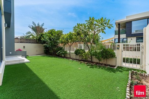 Townhouse in Dubai Hills Estate, Dubai 4 bedrooms, 201.9 sq.m. № 115814 - photo 8