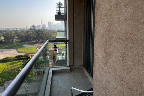 Apartamento en The Views, Dubai, 1 dormitorio, 72 m², № 62831 - foto 1