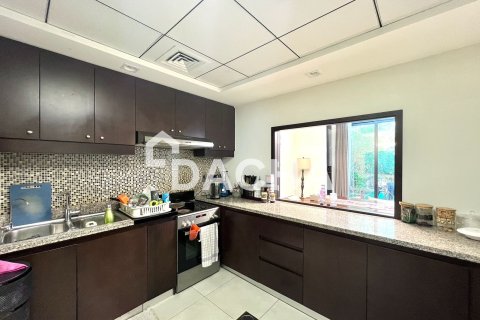 Townhouse in Green Community Motor City, Motor City, Dubai 3 bedrooms, 240 sq.m. № 109691 - photo 5