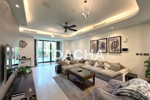 Townhouse in Green Community Motor City, Motor City, Dubai 3 bedrooms, 240 sq.m. № 109691 - photo 1