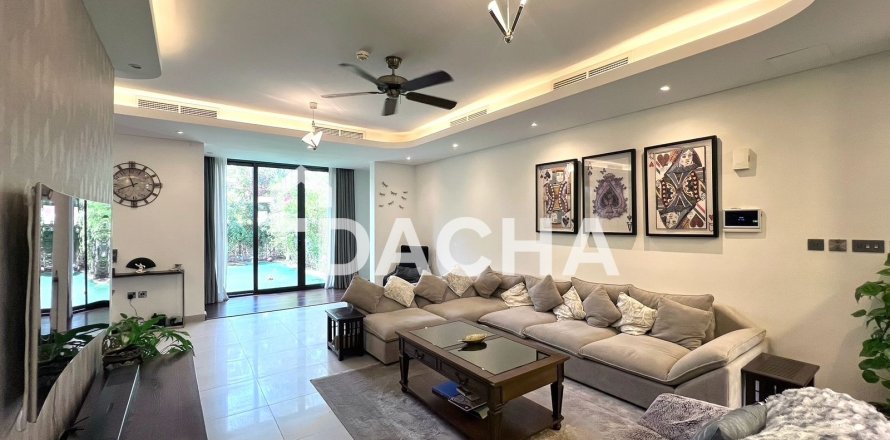 Townhouse in Green Community Motor City, Motor City, Dubai 3 bedrooms, 240 sq.m. № 109691