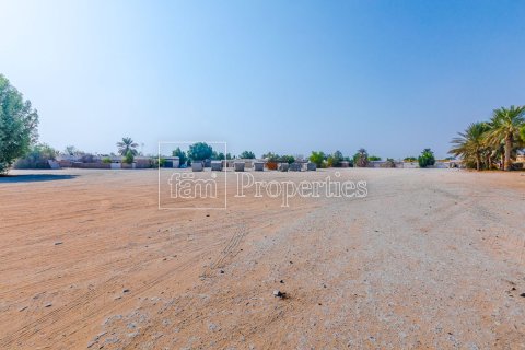 Land in Al Wasl, Dubai 930.4 sq.m. № 85857 - photo 10