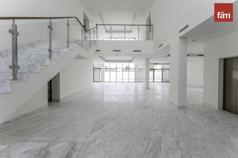 Villa à Dubai, 6 chambres, 1125 m², № 85850 - photo 2