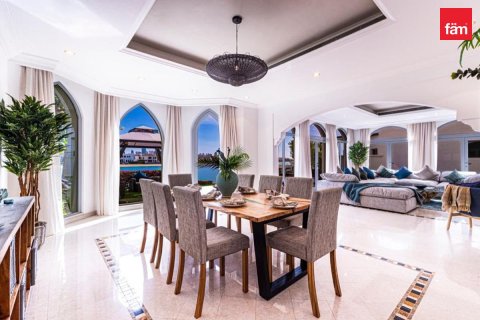 Villa en Palm Jumeirah, Dubai, 5 dormitorios, 623.2 m², № 123451 - foto 5