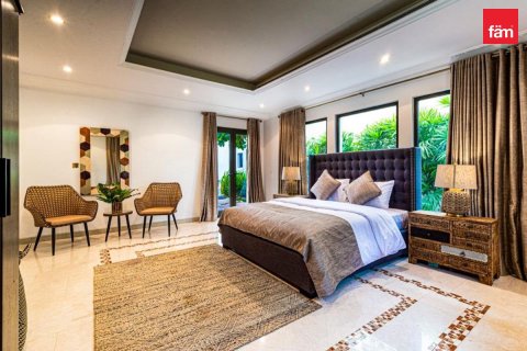Villa en Palm Jumeirah, Dubai, 5 dormitorios, 623.2 m², № 123451 - foto 13