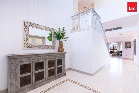 Villa en Palm Jumeirah, Dubai, 5 dormitorios, 623.2 m², № 123451 - foto 11