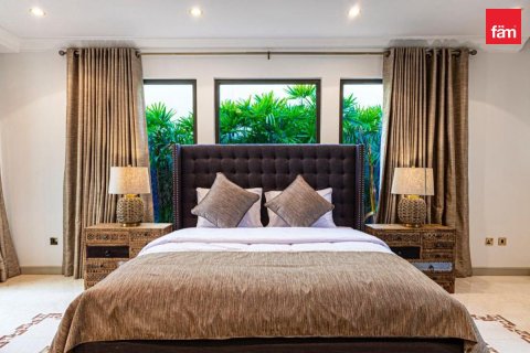 Villa en Palm Jumeirah, Dubai, 5 dormitorios, 623.2 m², № 123451 - foto 14
