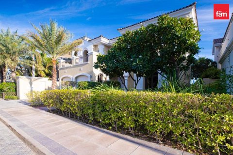 Villa en Palm Jumeirah, Dubai, 5 dormitorios, 623.2 m², № 123451 - foto 21