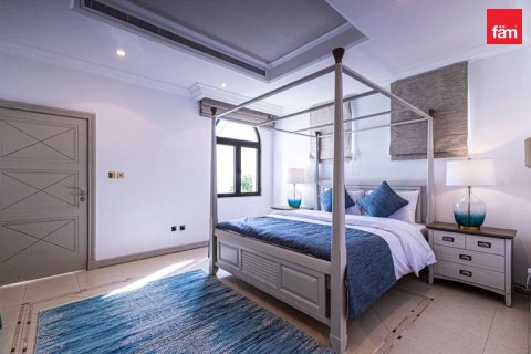 Villa en Palm Jumeirah, Dubai, 5 dormitorios, 623.2 m², № 123451 - foto 16