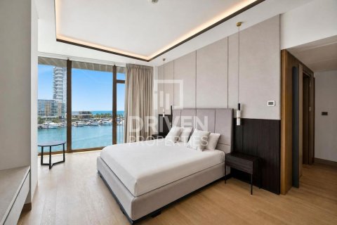 Apartment in Jumeirah Bay Island, Jumeirah, Dubai 3 bedrooms, 250.65 sq.m. № 138187 - photo 11