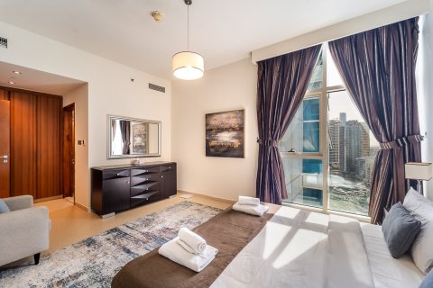 Apartment in Dubai Marina, Dubai 4 bedrooms, 236 sq.m. № 97046 - photo 17