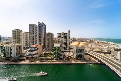 Apartment in Dubai Marina, Dubai 4 bedrooms, 236 sq.m. № 97046 - photo 16