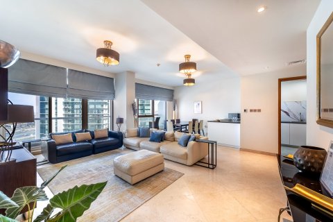 Apartment in Dubai Marina, Dubai 4 bedrooms, 236 sq.m. № 97046 - photo 3