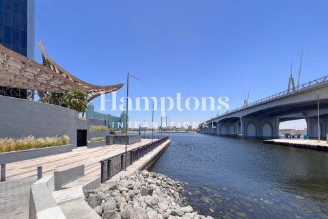 Appartement à Al Jaddaf, Dubai, 1 chambre, 92.2527 m², № 99720