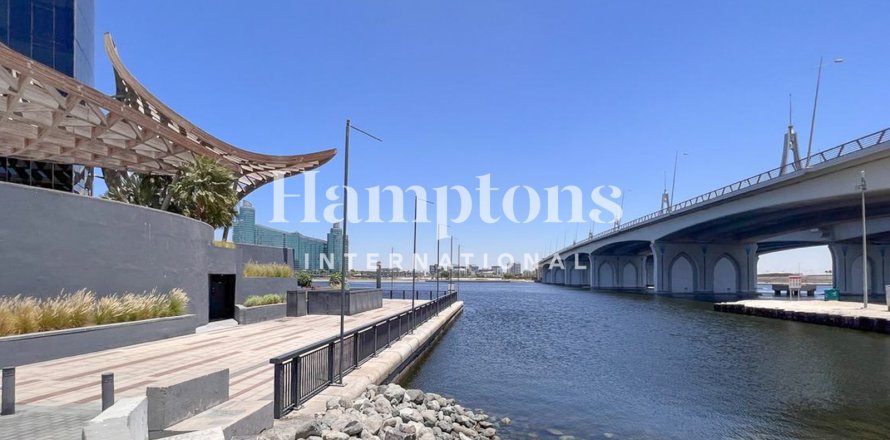 Appartement à Al Jaddaf, Dubai, 1 chambre, 92.2527 m², № 99720