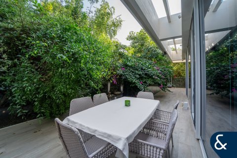 Apartment in Al Barari, Dubai 1 bedroom, 242 sq.m. № 88899 - photo 3