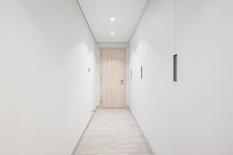 Снять в аренду квартиру в Бизнес-Бэе, Дубай: 2 спальни, 110.21м², № 133966 - фото 21