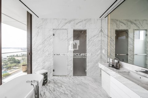 Apartment in Palm Jumeirah, Dubai 2 bedrooms, 267 sq.m. № 74012 - photo 22