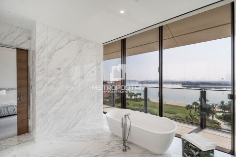 Apartment in Palm Jumeirah, Dubai 2 bedrooms, 267 sq.m. № 74012 - photo 20