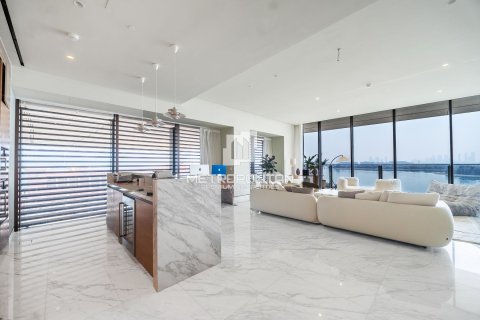 Apartment in Palm Jumeirah, Dubai 2 bedrooms, 267 sq.m. № 74012 - photo 8