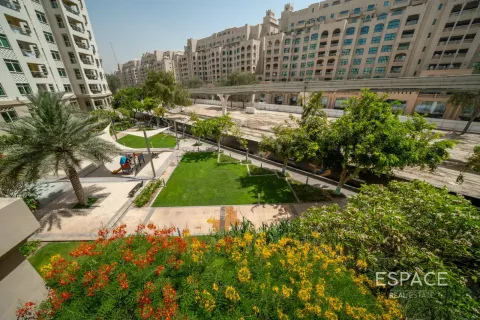 Apartment in Palm Jumeirah, Dubai 1 bedroom, 106 sq.m. № 122798 - photo 8