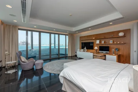 Villa in Palm Jumeirah, Dubai 5 bedrooms, 650 sq.m. № 122796 - photo 7