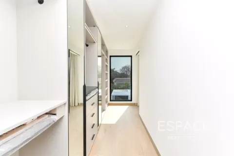 Villa in Jumeirah Islands, Dubai 4 bedrooms, 502 sq.m. № 122797 - photo 11