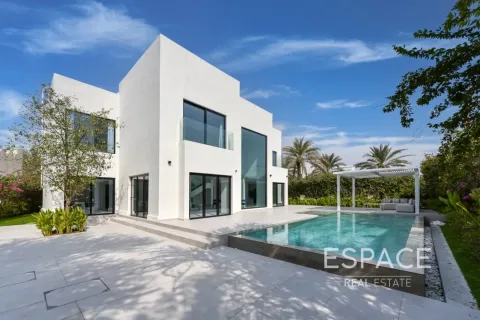 Villa in Jumeirah Islands, Dubai 4 bedrooms, 502 sq.m. № 122797 - photo 20