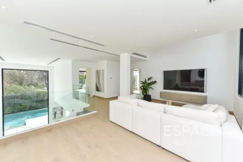 Villa in Jumeirah Islands, Dubai 4 bedrooms, 502 sq.m. № 122797 - photo 5