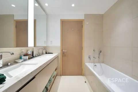 Apartment in Dubai Hills Estate, Dubai 2 bedrooms, 145 sq.m. № 122793 - photo 13