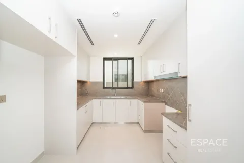 Villa in Arabian Ranches 3, Dubai 4 bedrooms, 448 sq.m. № 122794 - photo 6