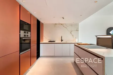 Apartment in Dubai Marina, Dubai 2 bedrooms, 137 sq.m. № 122792 - photo 13