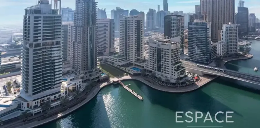 Apartment in Dubai Marina, Dubai 2 bedrooms, 137 sq.m. № 122792