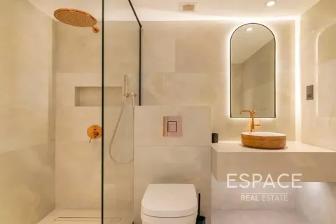 Apartment in Dubai Marina, Dubai 2 bedrooms, 137 sq.m. № 122792 - photo 16