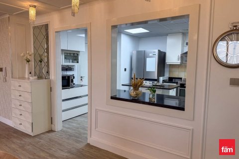 Apartamento en Dubai, 3 dormitorios, 178.7 m², № 109349 - foto 2