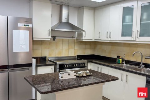 Apartamento en Dubai, 3 dormitorios, 178.7 m², № 109349 - foto 3