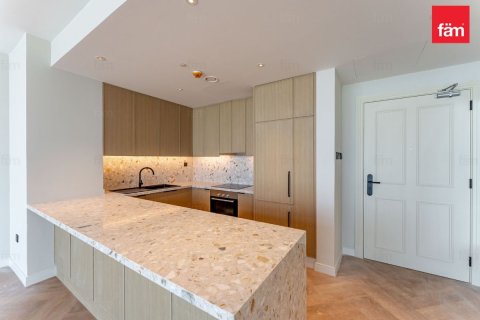 Apartment in Al Barsha, Dubai 2 bedrooms, 139.1 sq.m. № 109355 - photo 7