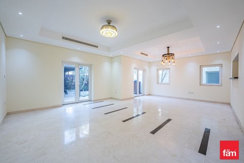 Townhouse in Al Furjan, Dubai 3 bedrooms, 229.6 sq.m. № 120680 - photo 23